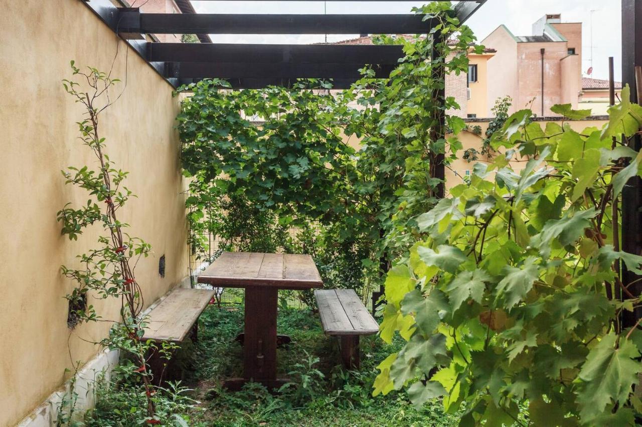 Casa Di Gino Bed & Breakfast โบโลญญา ภายนอก รูปภาพ